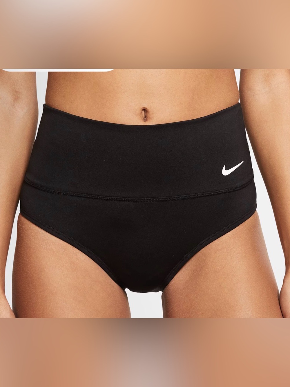Nike Essential
Women's High-Waisted Swim Bottoms